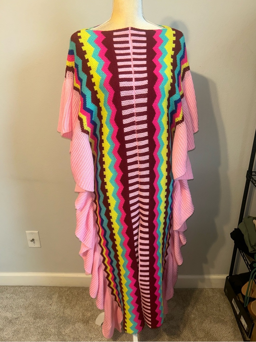 NWT Athina Colorful Zigzag Knit Kaftan - Pink, Turquoise, Yellow & Burgundy Sz M